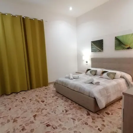 Апартаменты Gioele House